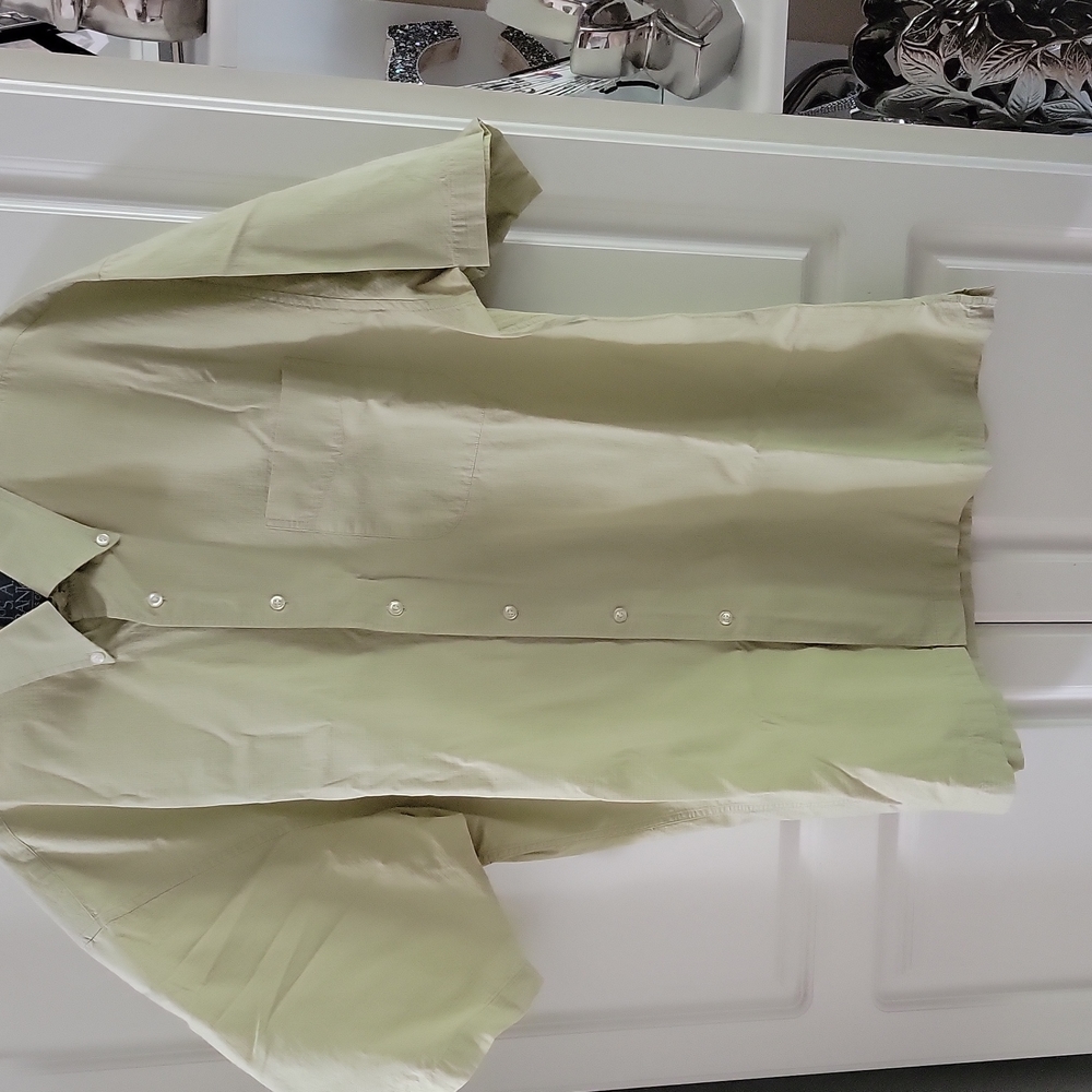 Shirt - Picture 6 of 10